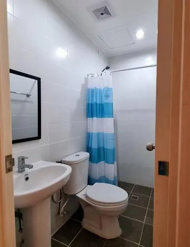 アパート The Midpoint Residences - Unit