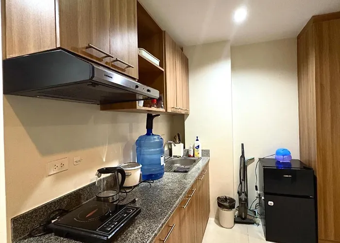 アパート The Midpoint Residences - Unit セブ市